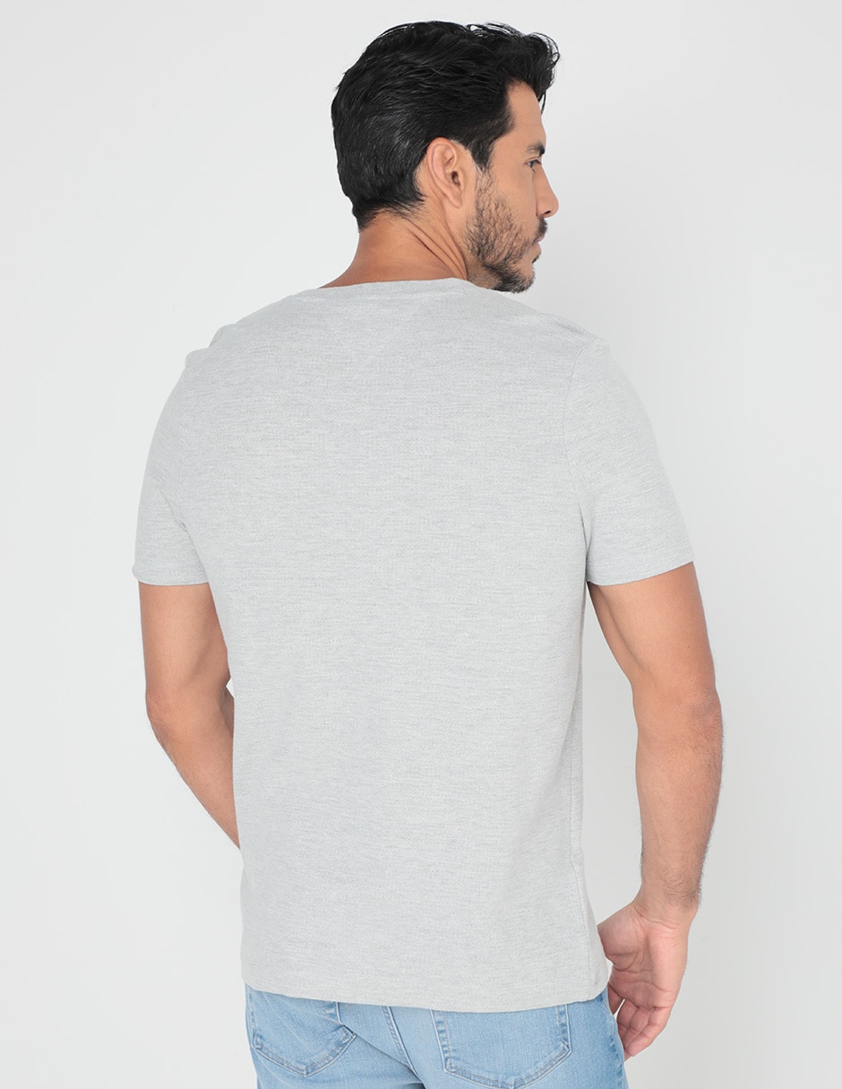 Playera cuello henley para hombre 2