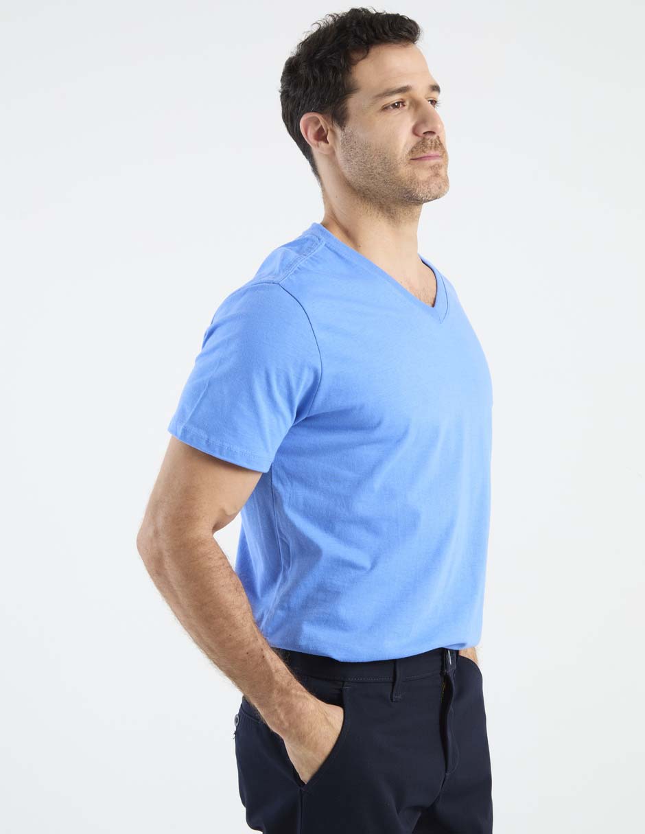 Playera Weekend cuello V para hombre