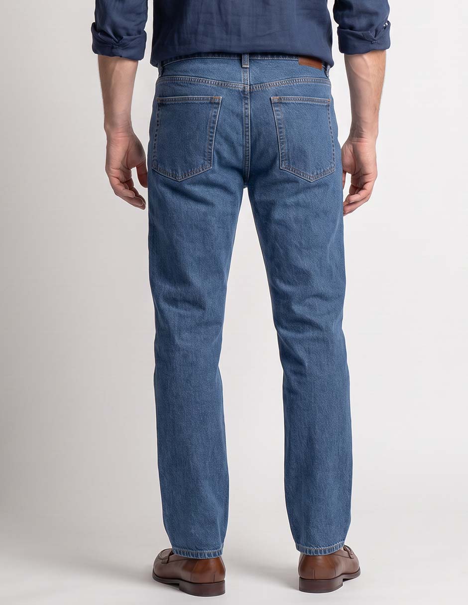 Jeans straight lavado obscuro para hombre 2