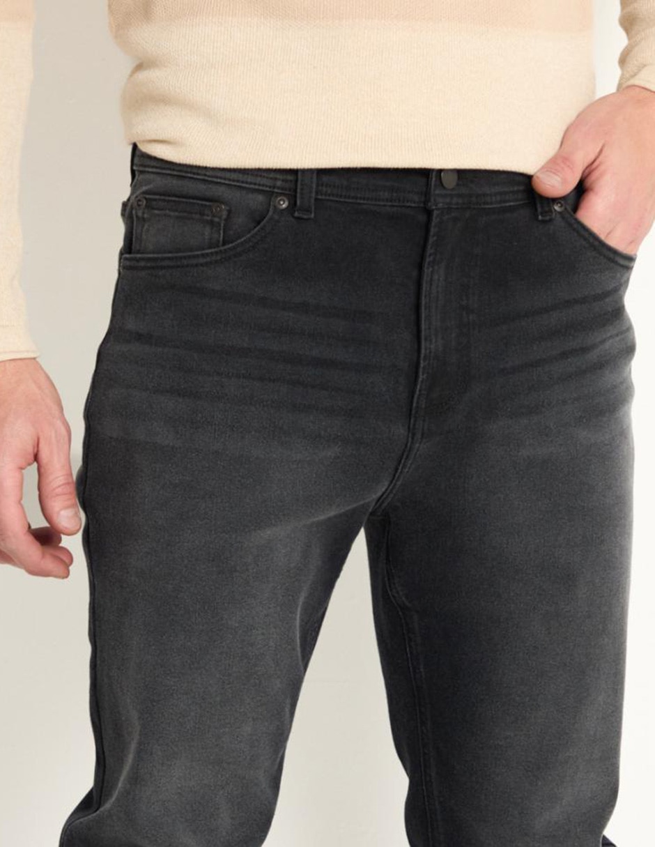 Jeans straight lavado obscuro para hombre 2