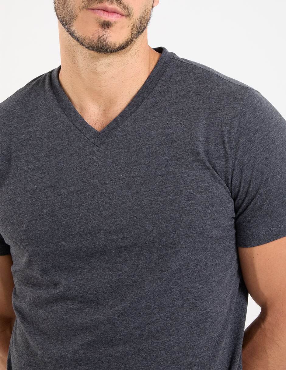 Playera cuello V para hombre 4