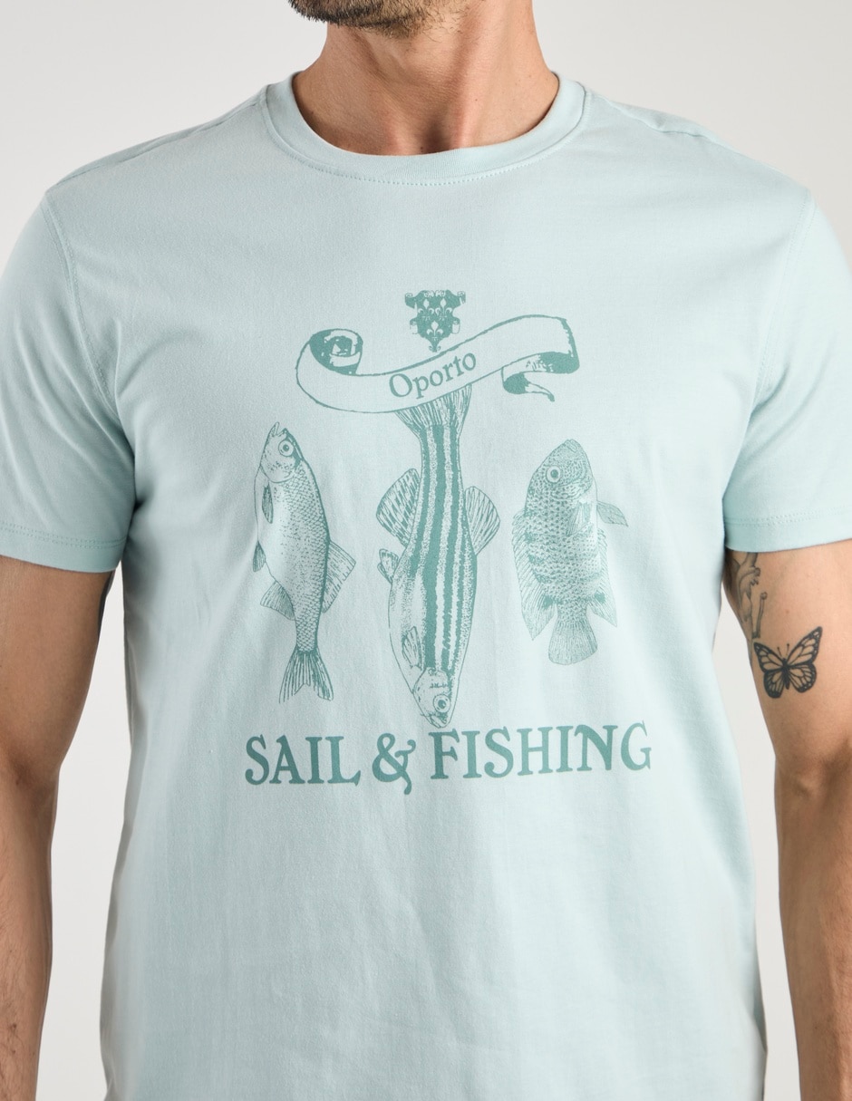 Playera Weekend Sail & Fishing cuello redondo para hombre