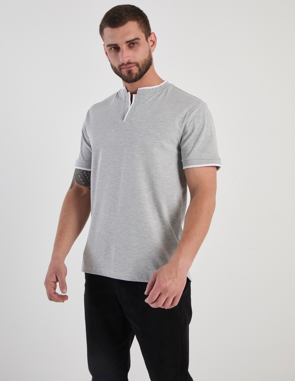 Playera cuello mao para hombre