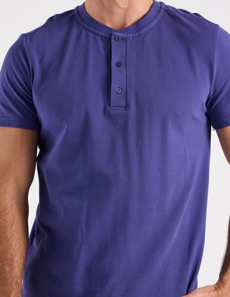 Playera Weekend cuello con botón para hombre