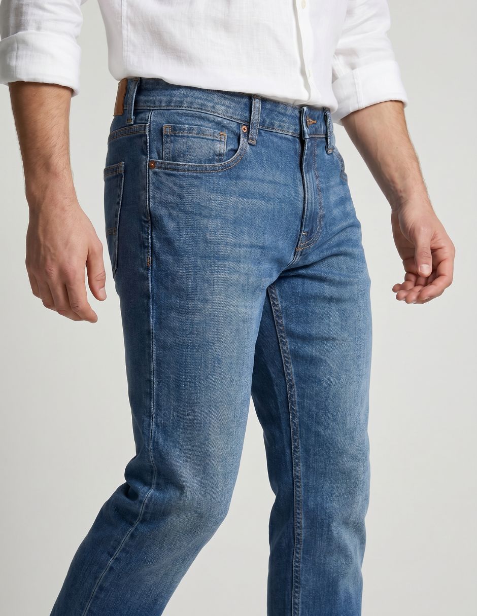Jeans slim deslavado para hombre 3